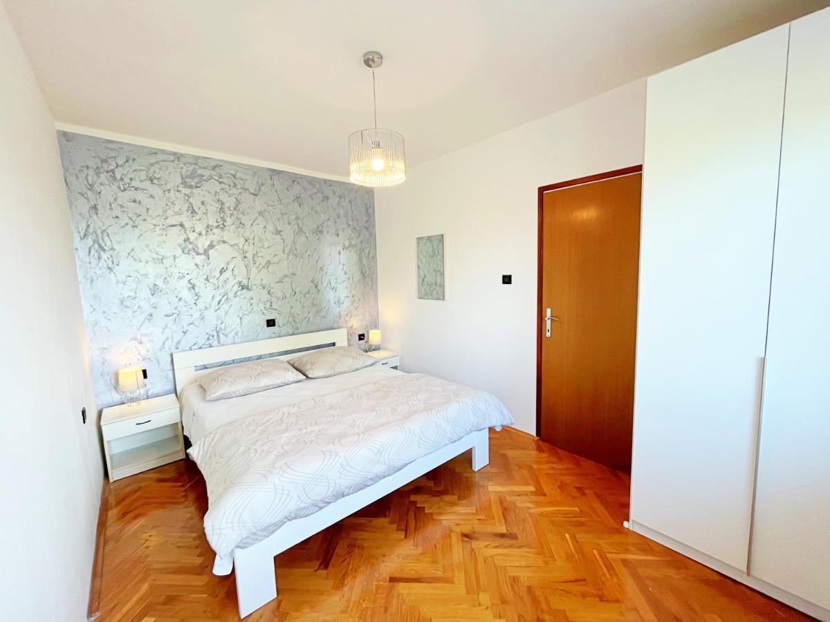 Adria Holiday Home Pinezici  Ngoại thất bức ảnh