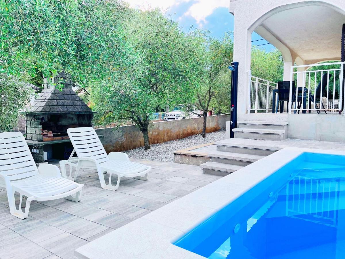 Adria Holiday Home Pinezici  Ngoại thất bức ảnh