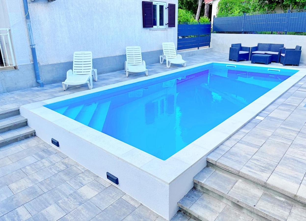 Adria Holiday Home Pinezici  Ngoại thất bức ảnh